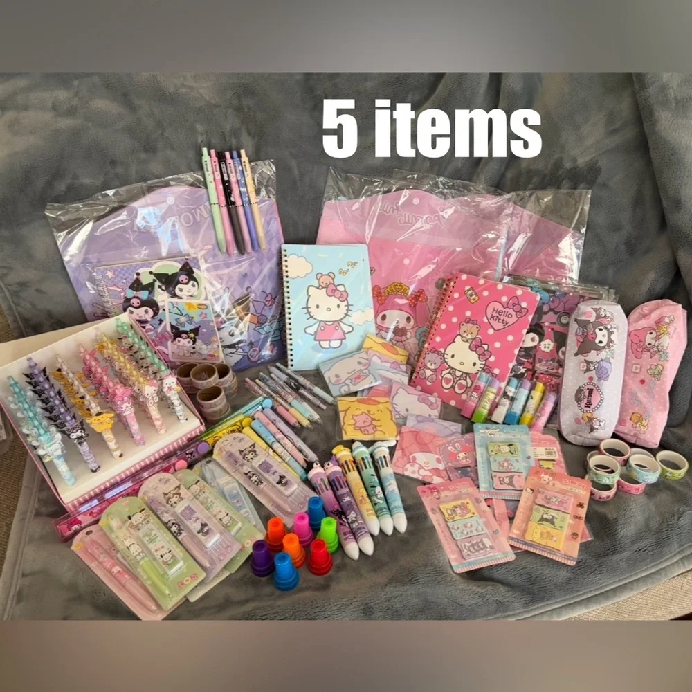 ❤️❤️SANRIO MYSTERY BUNDLE with Hello Kitty Crossbody Duffle and Pouch